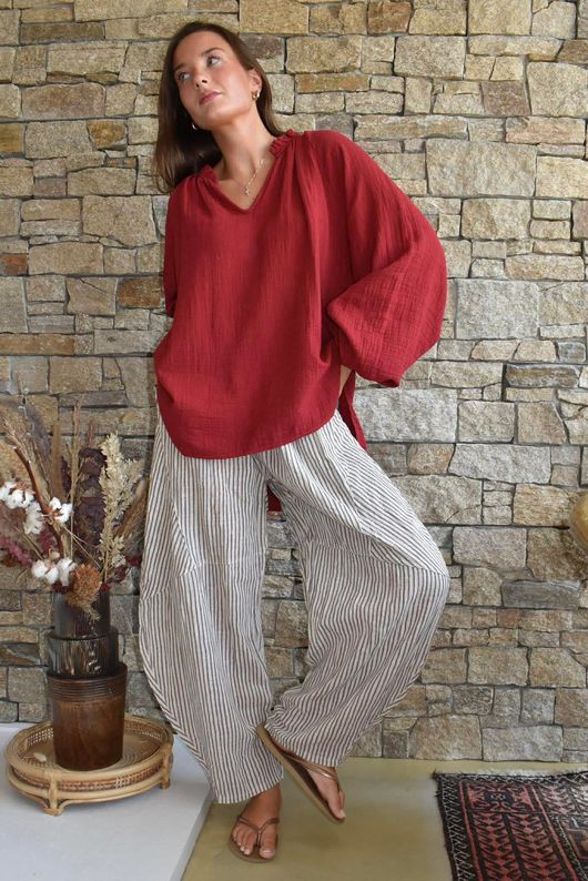 Santos Cushion Cotton Heathcliff Blouse Sangria